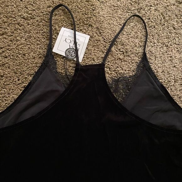 NWT Lisa and Lucy made in New York velvet dress - Picture 5 of 5